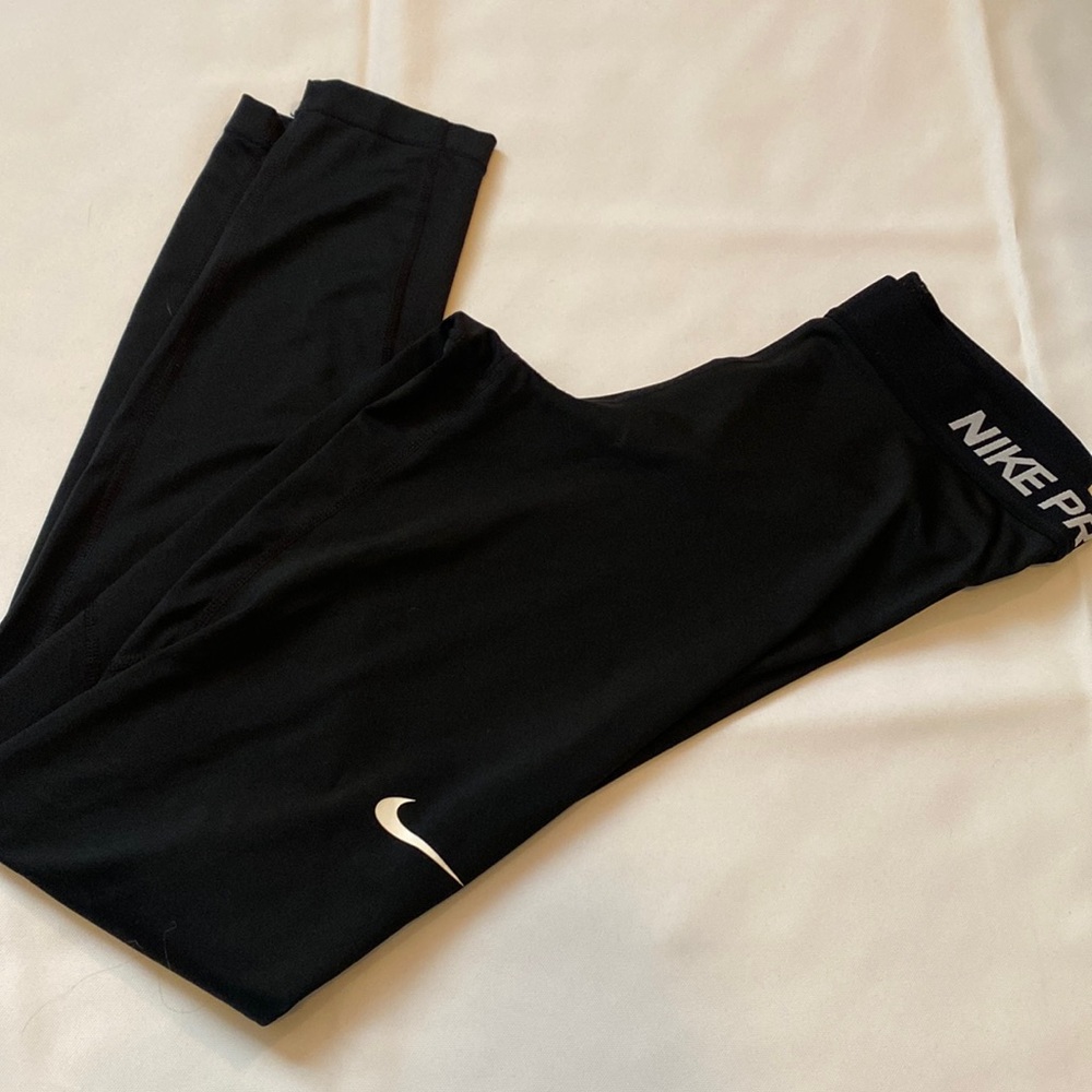 nike pro dri fit leggings size M black nike leggings